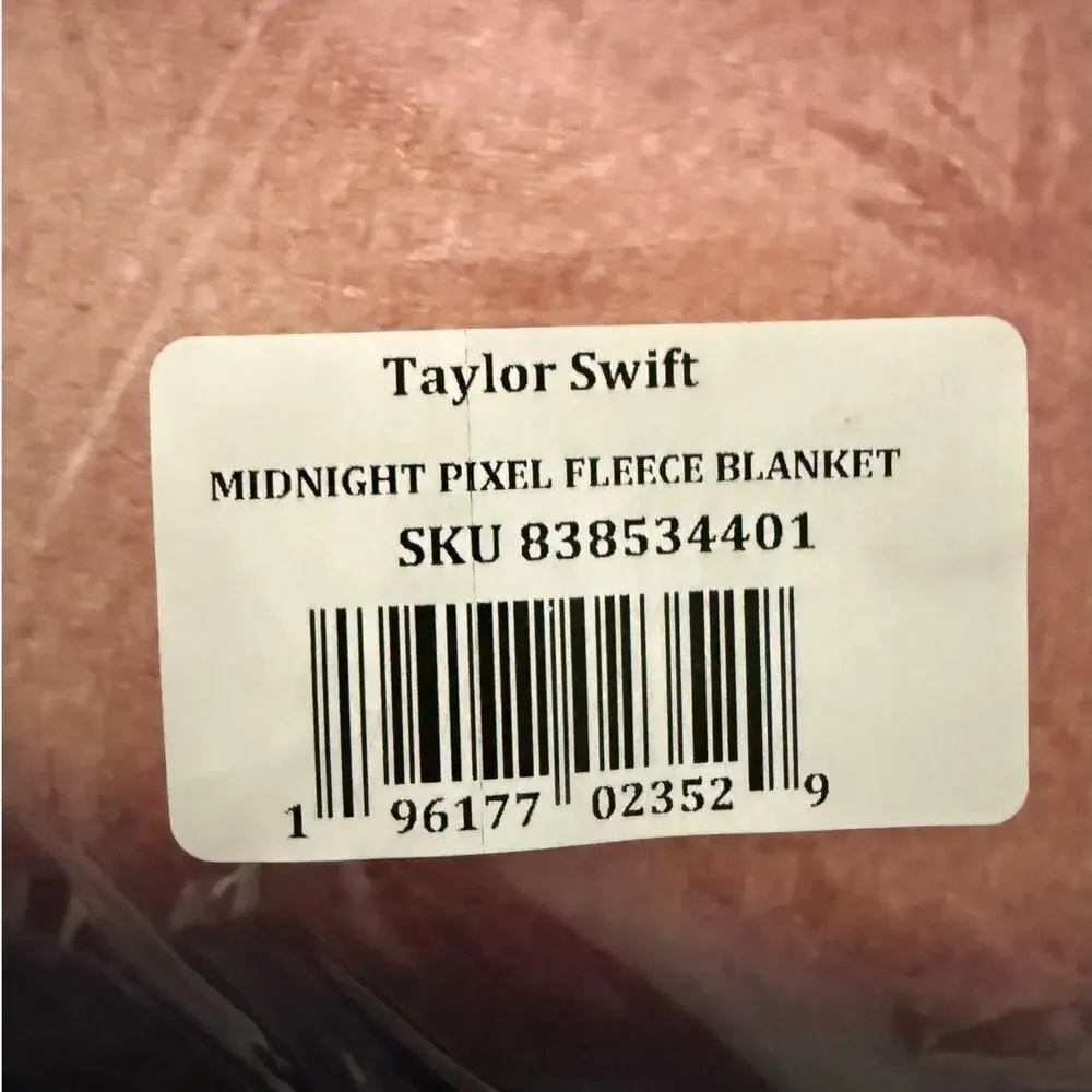 Taylor Swift NWT | Midnights album cover photo fleece blanket | size 50